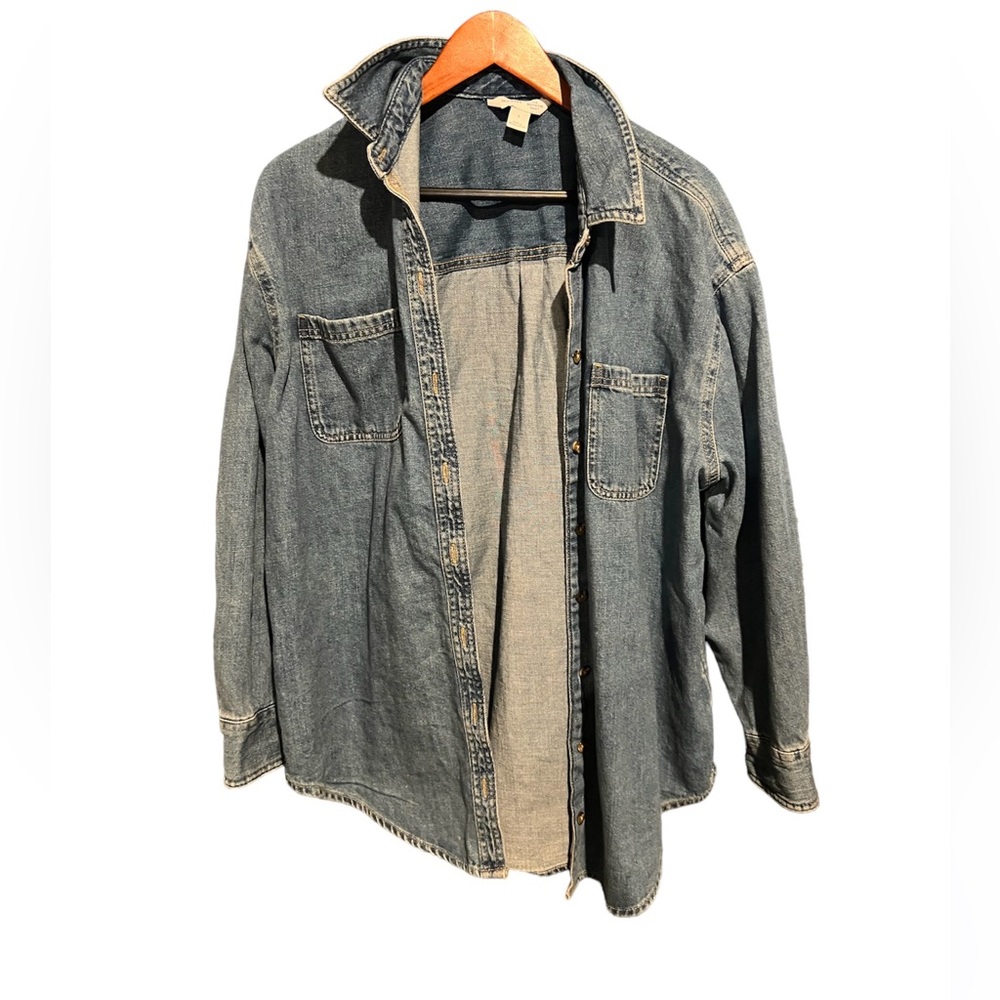 Old Navy Size Large Women’s Denim Button Up